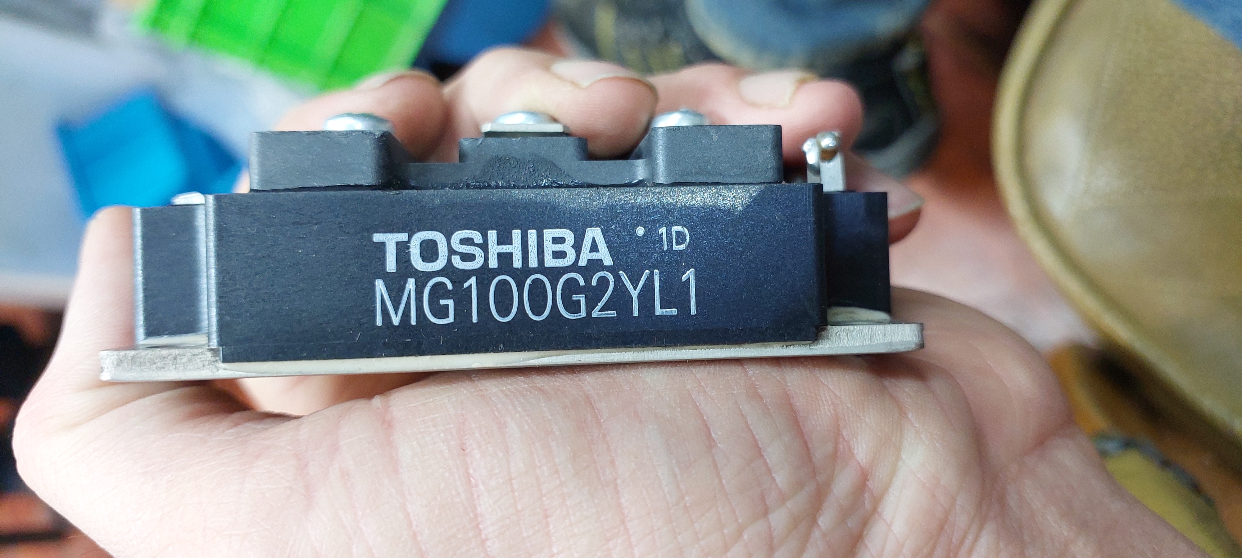 MG100G2YL1 دارلینگتون